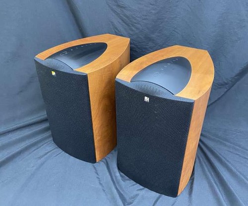 Kef bookshelf speakers pair - kef,