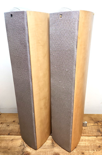 Kef floorstanding speakers - kef, q4